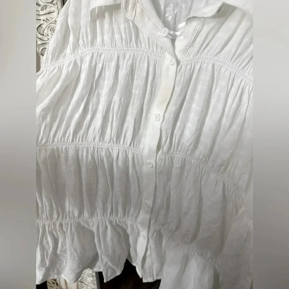 Davi & Dani • Rouched Long Sleeve Button Down - Picture 7 of 9